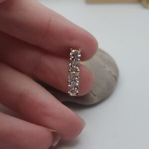 Princess cut brilliant crystal tower necklace pendant